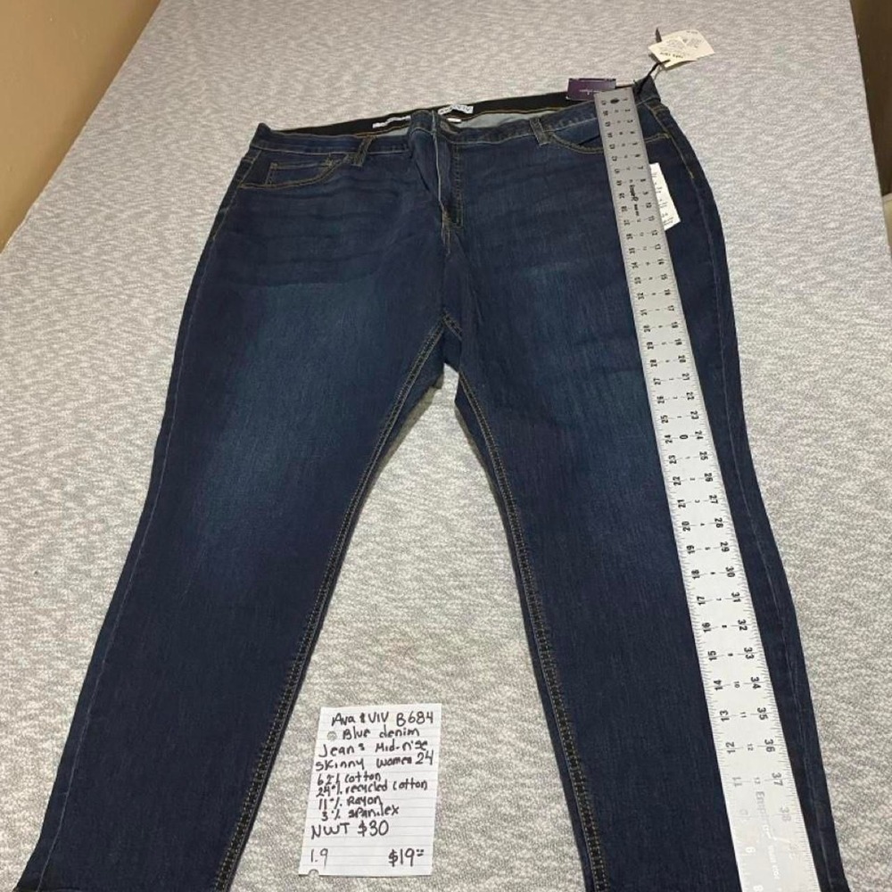 Ava & Viv blue mid rise Skinny Jeans women 24. SKU-B684 Brand new with tags